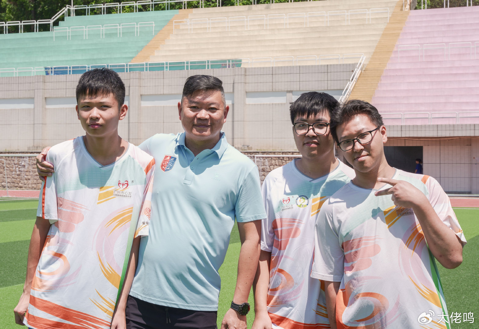 专业所以也提醒大家一定要擦亮自己的眼睛。服务
